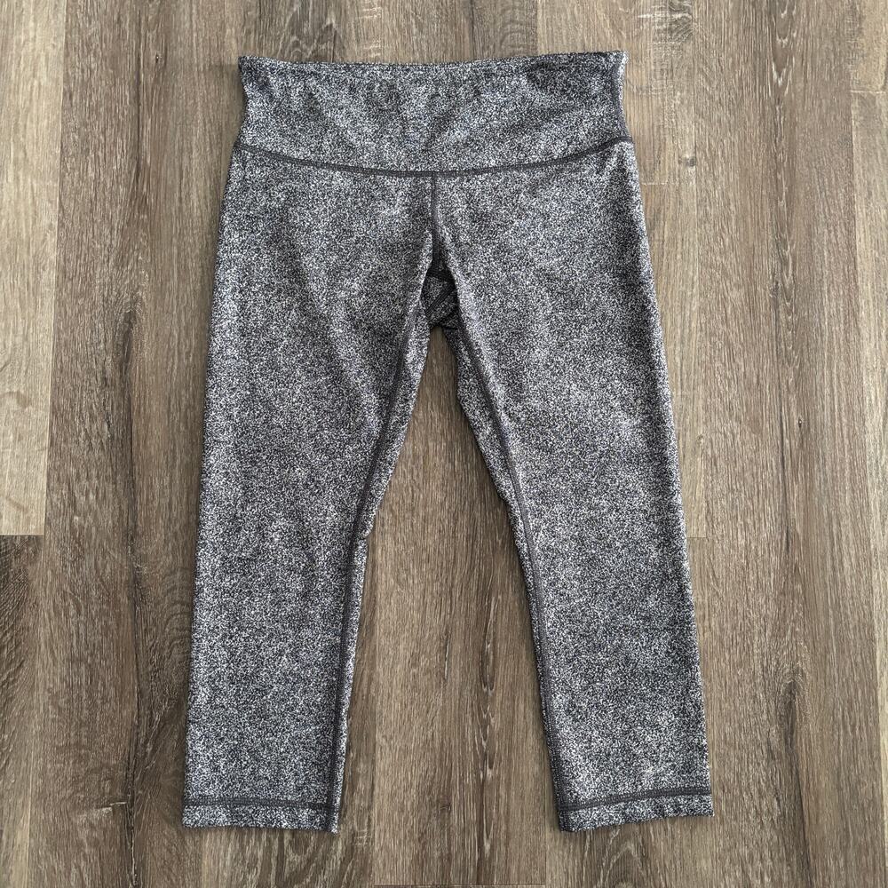 Lululemon Wunder Under Crop Legging in Speckled Black and White - Size: 8 - Picture 2 of 8